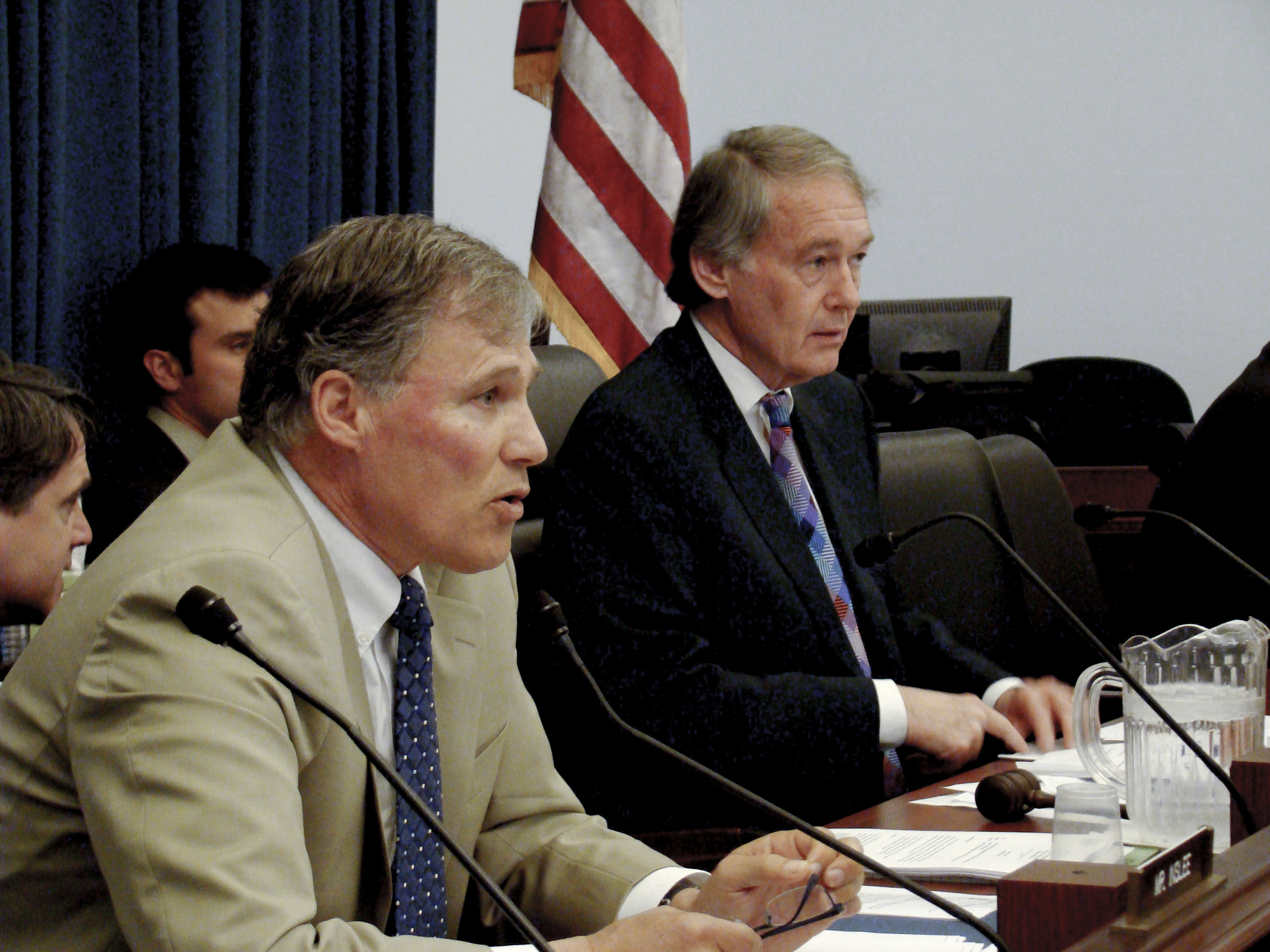 Chairman Markey and Rep. Inslee Chairman Markey and Rep. Inslee
