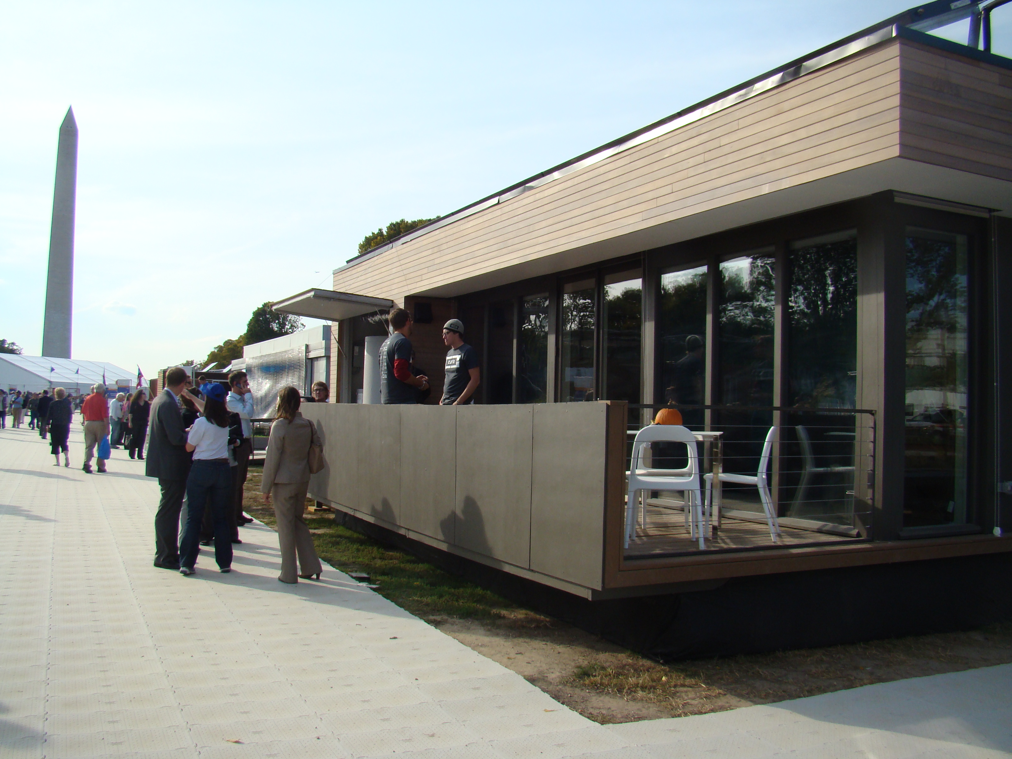Tufts House in front of Washington Monument Tufts House in front of Washington Monument